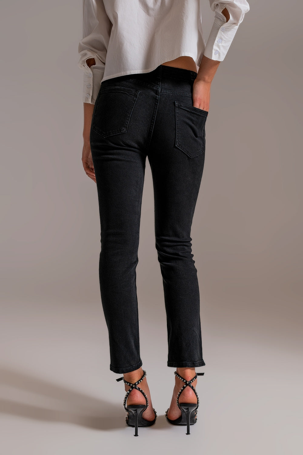 Basic Skinny Jeans in Black